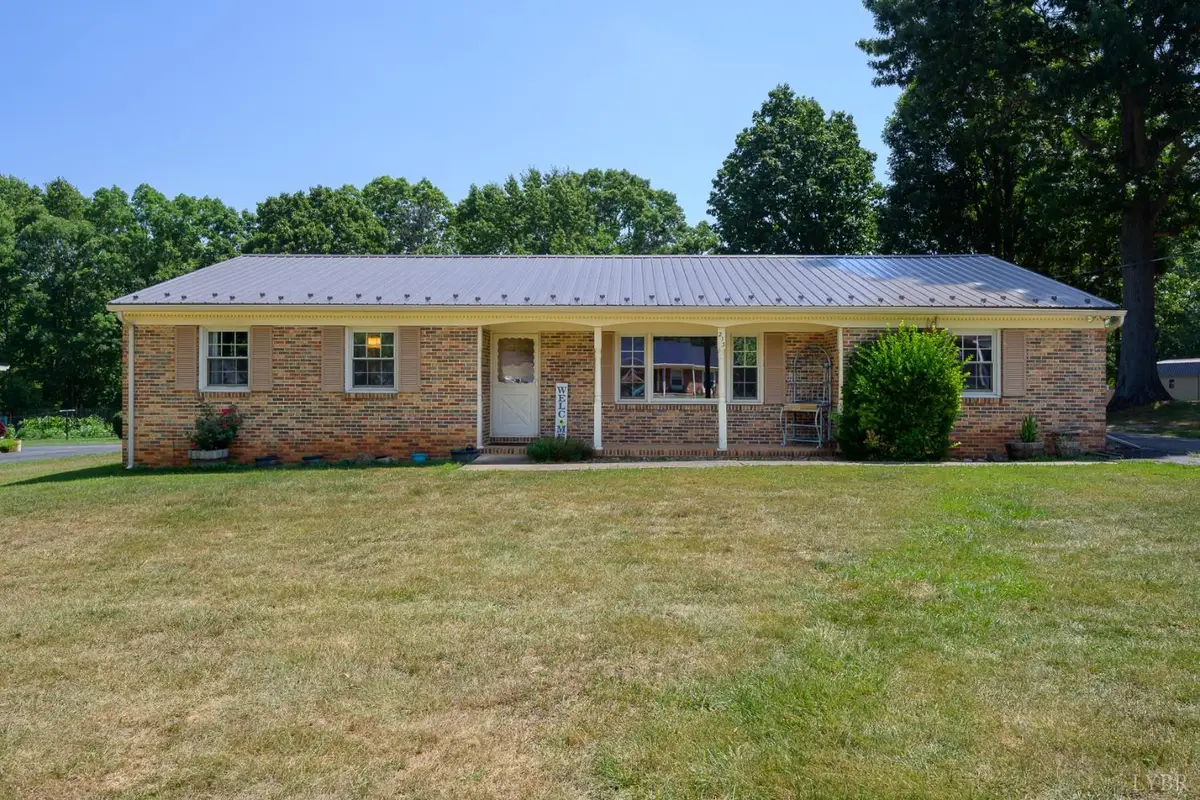 213 Oakland Drive, Madison Heights, VA 24572 - #1