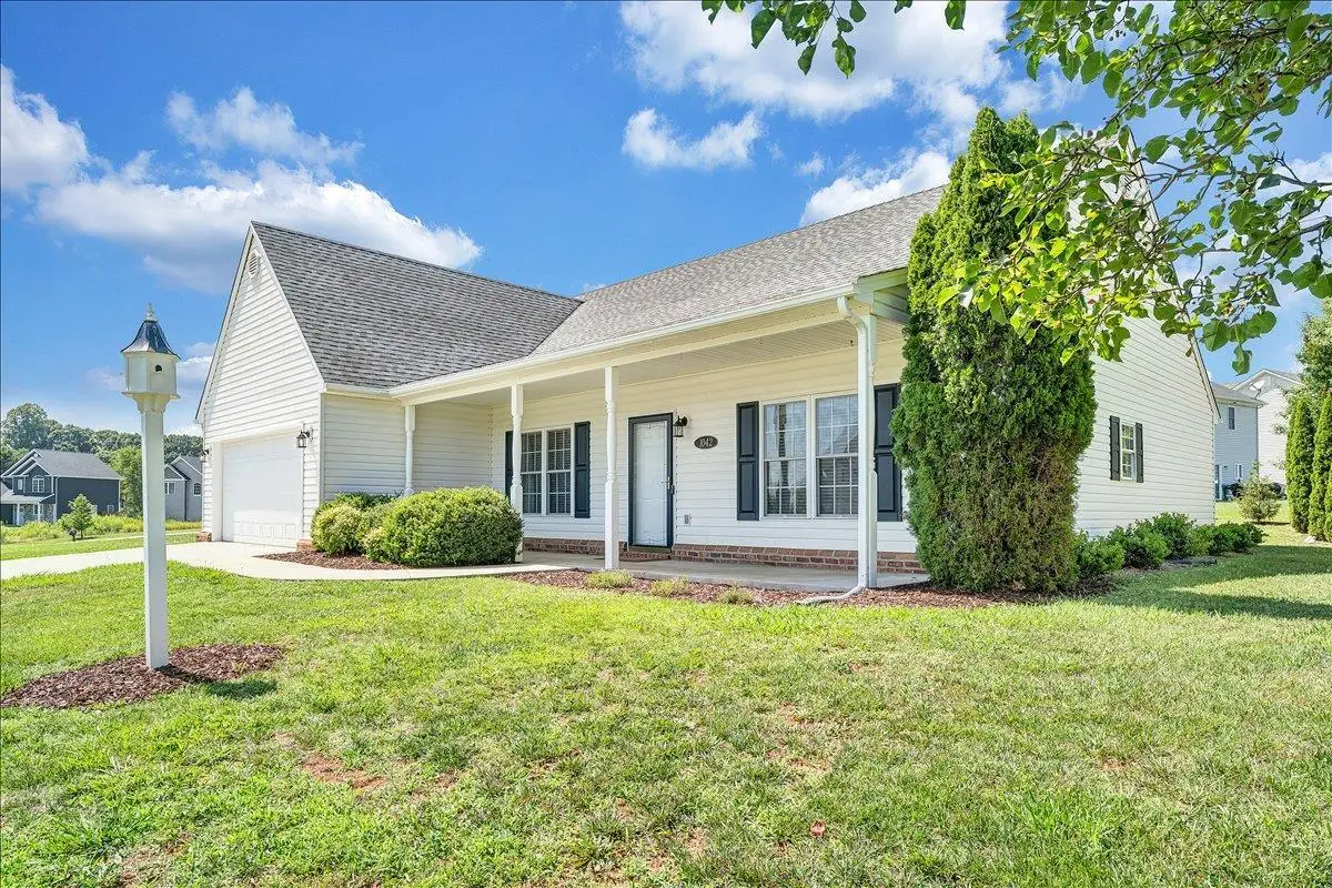 1042 New Market, Forest, VA 24551 - #1