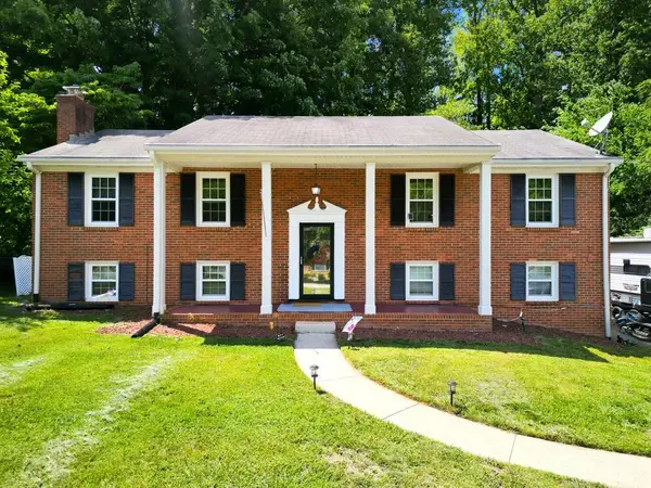 480 Winding Way Rd, Lynchburg, VA 24502