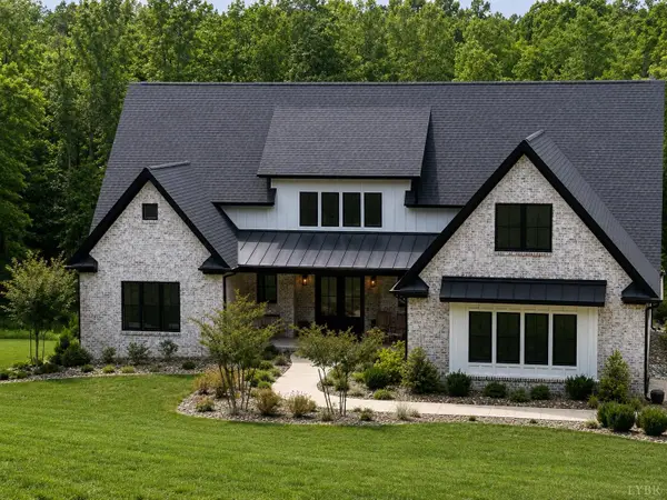2942 Old Farm Road, Lynchburg, VA 24503