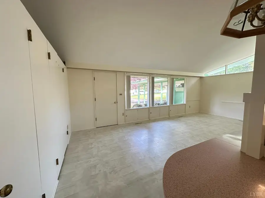 515 Elmwood Avenue, Lynchburg, VA 24503 - #3