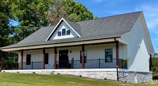 101 Spyglass Lane, Huddleston, VA 24104