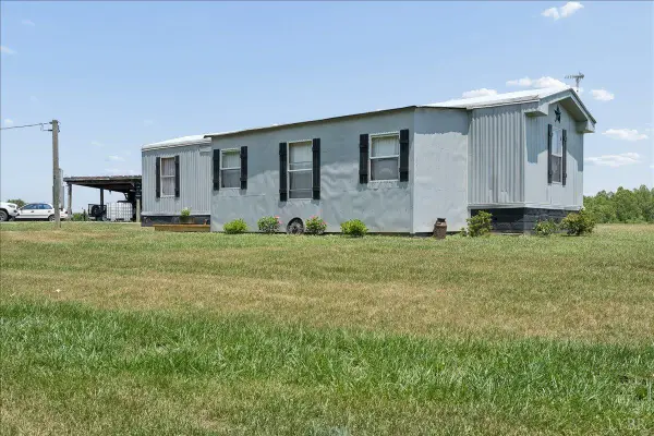 1606 Mt Calvary Road, Brookneal, VA 24528