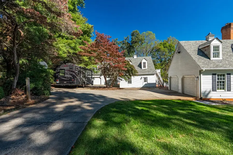 207 Fox Runn Dr, Lynchburg, VA 24503 - #3