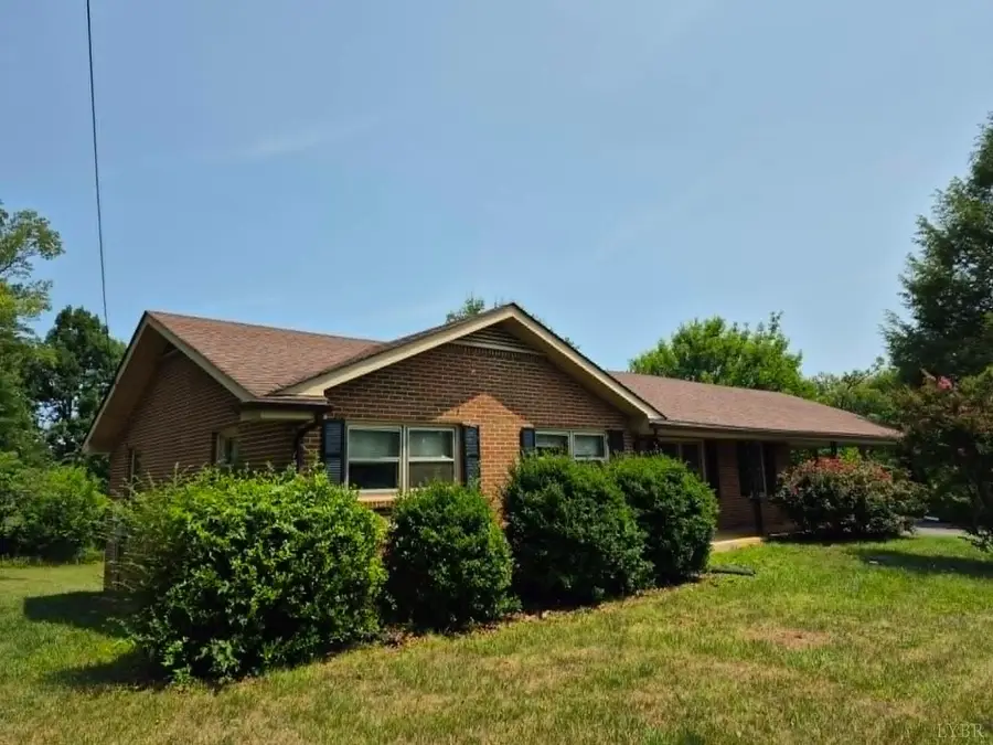 96 Albeck Drive, Hurt, VA 24563 - #2
