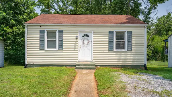 825 Old Forest Road, Lynchburg, VA 24501