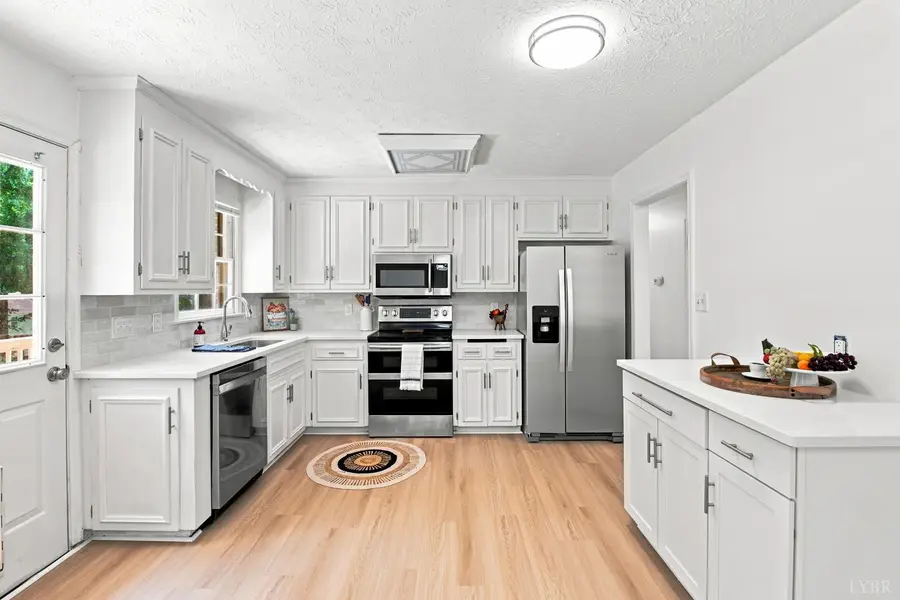 404 Paul Revere Drive, Forest, VA 24502 - #3