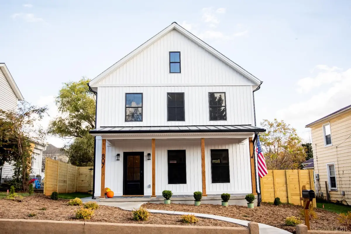 807 Grove Street, Bedford, VA 24523 - #1
