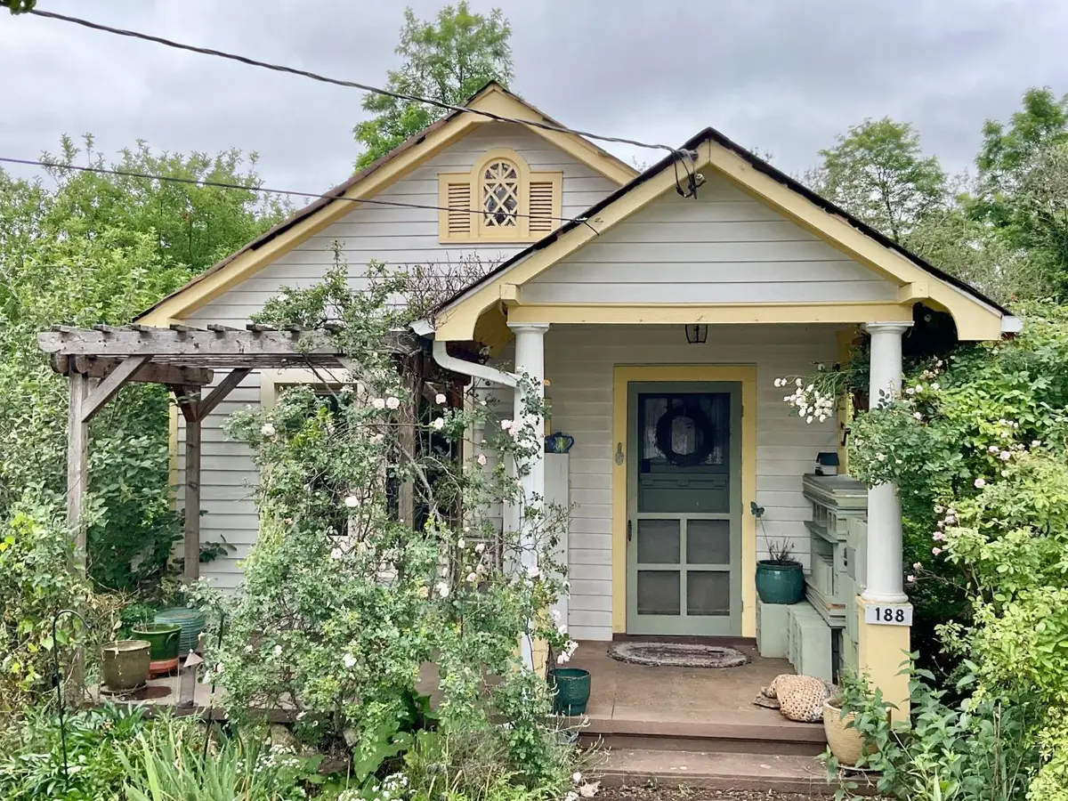 188 Washington Street, Amherst, VA 24521 - #1