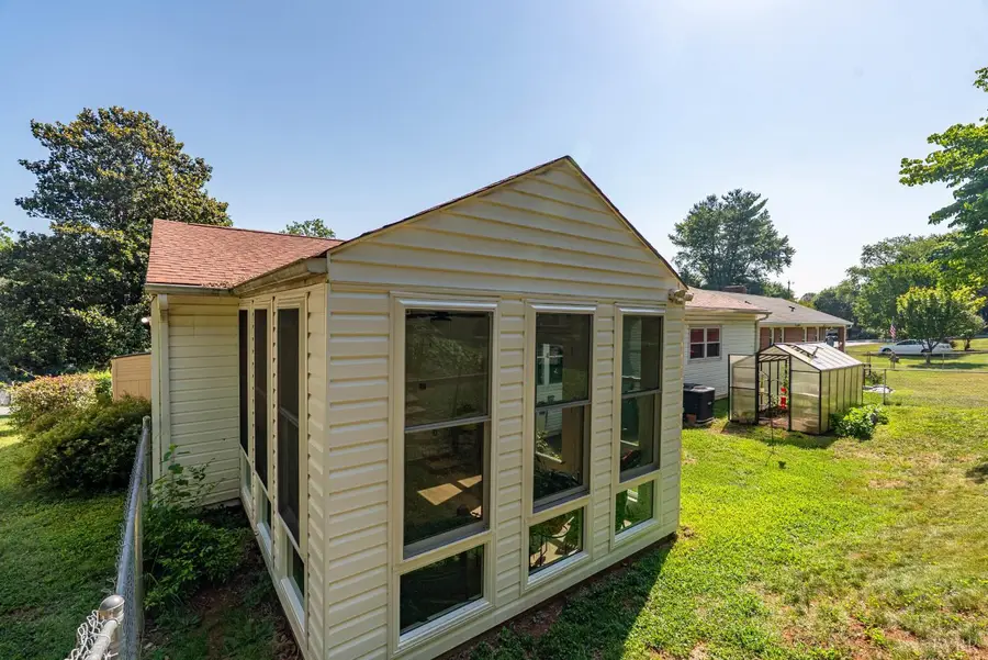 3425 Westbrook Circle, Lynchburg, VA 24501 - #2