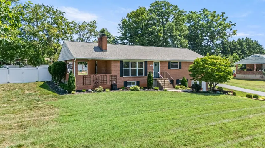 123 Silver Springs Drive, Lynchburg, VA 24502 - #3