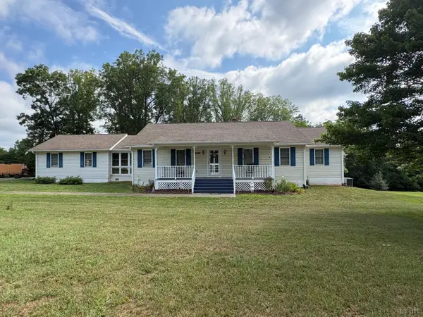 1060 Pocket Road, Hurt, VA 24563