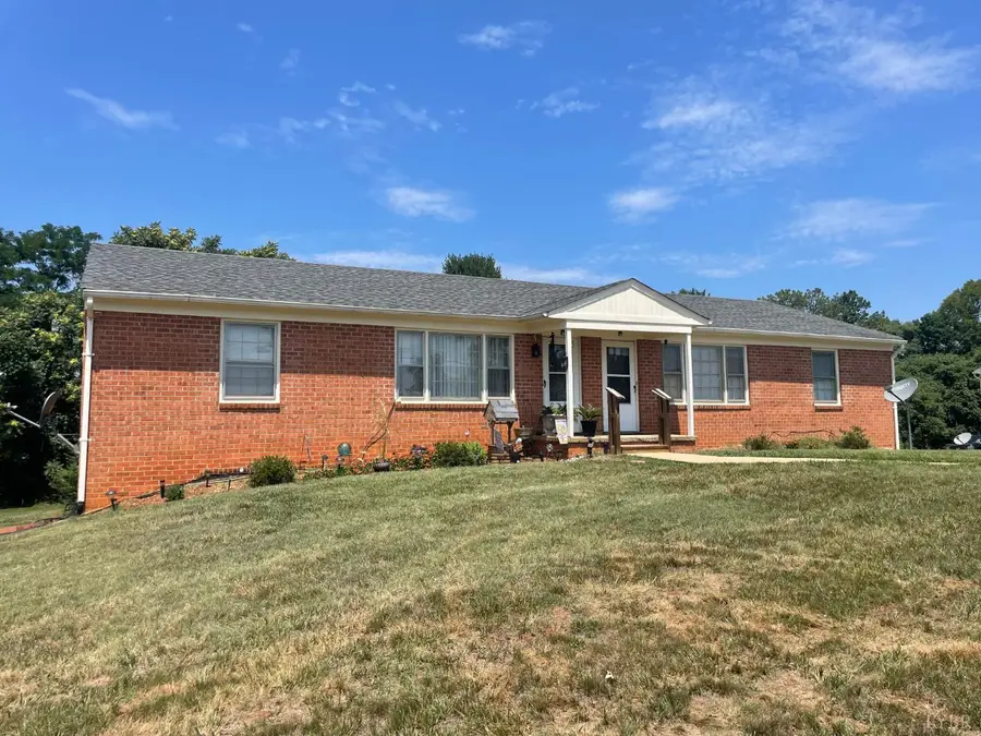 193 Cedar Cove Lane, Spout Spring, VA 24593 - #2