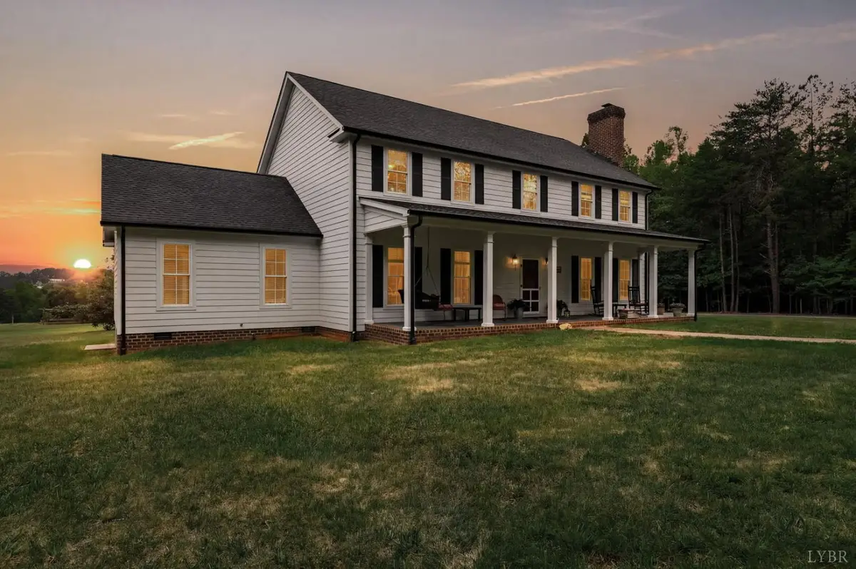 279 Tradewind Dr, Evington, VA 24550 - #1