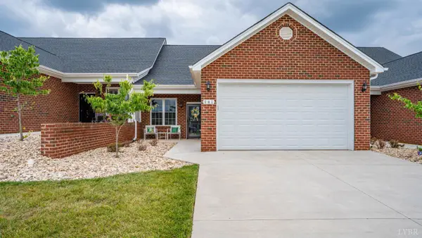 141 Villa Oak Circle, Bedford, VA 24523