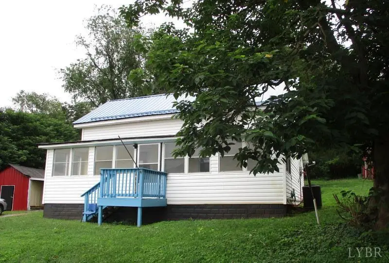 530 W Spencer Road, Hurt, VA 24563 - #2