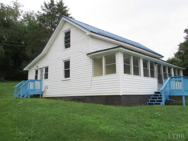 530 W Spencer Road, Hurt, VA 24563 - #3