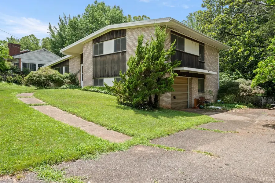 725 Mohawk Drive, Lynchburg, VA 24502 - #3