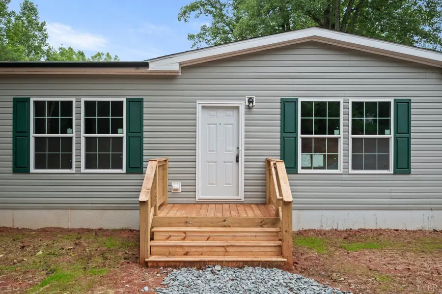 1524 Huntington Drive, Bedford, VA 24523 - #2