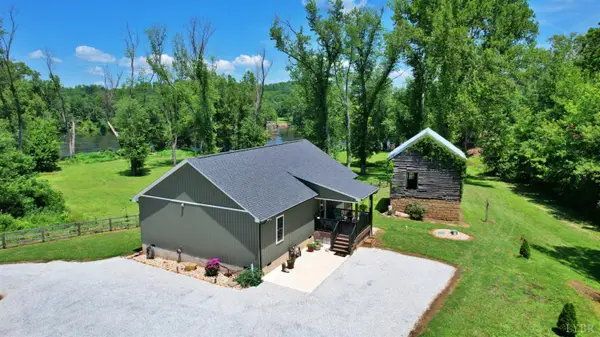 5977 James River Road, Gladstone, VA 24553