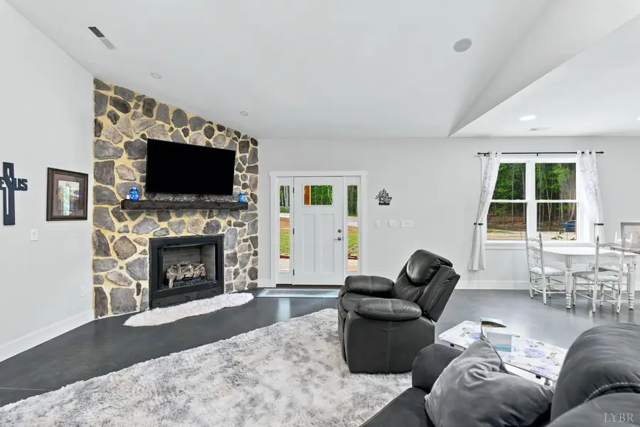 1568 Bent Creek Road, Concord, VA 24538 - #3