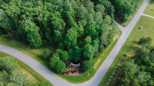 305 Runaway Bay Road, Lynch Station, VA 24571
