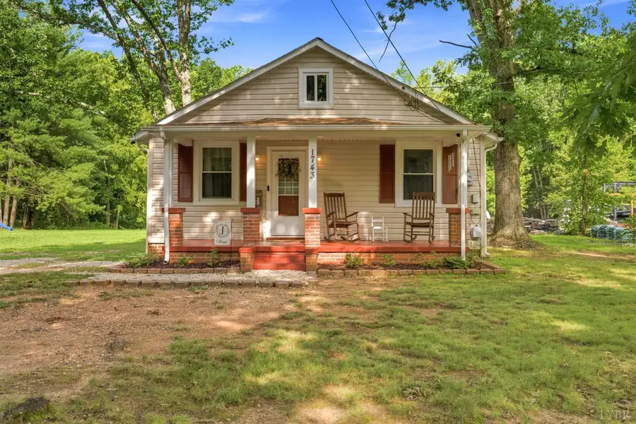 1743 Police Tower Rd, Appomattox, VA 24522 - #2