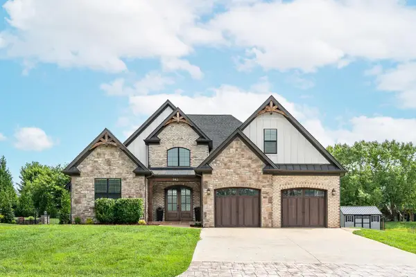 942 Leander Drive, Forest, VA 24551