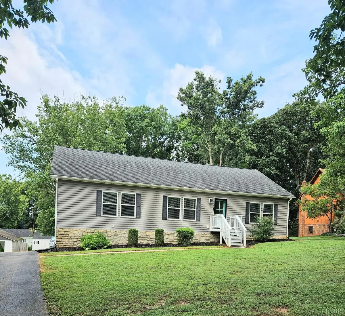 66 Edgewood Dr, Lynchburg, VA 24502 - #1
