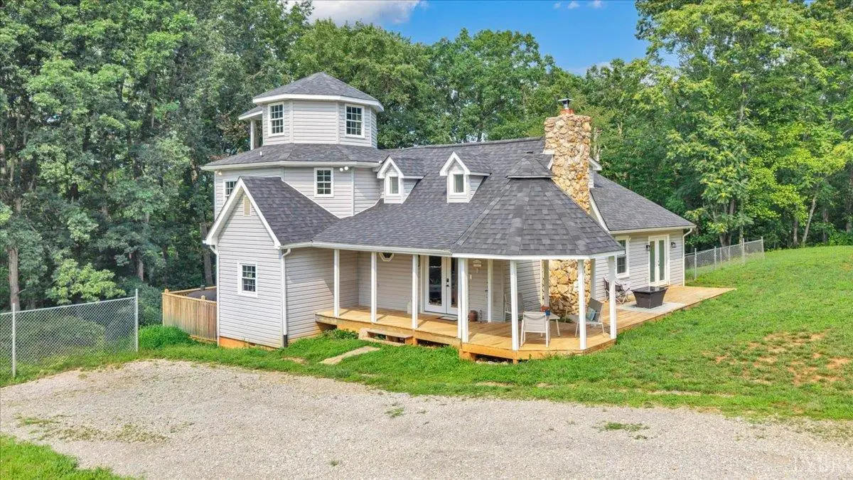 2154 Diamond Hill Road, Moneta, VA 24121 - #1
