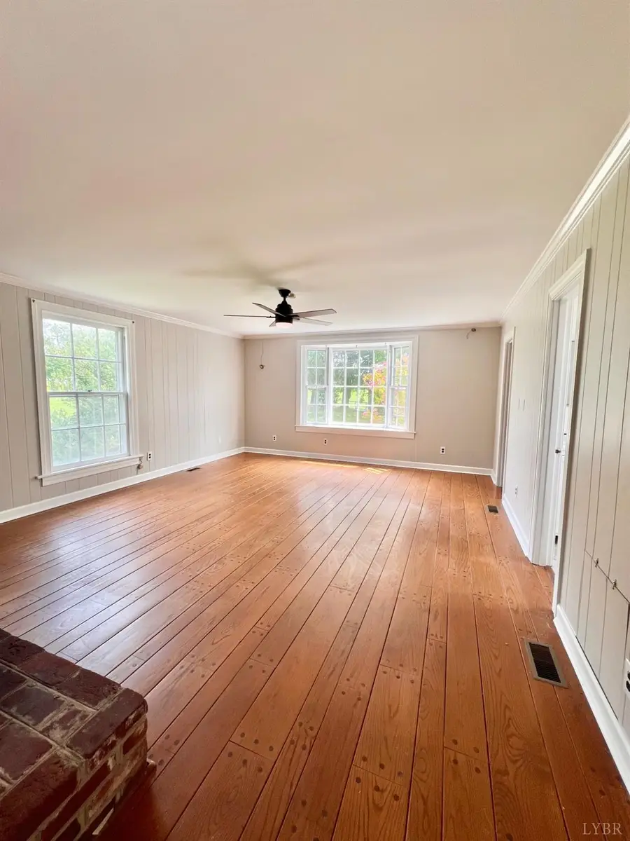 192 Boxwood Farm Road, Amherst, VA 24521 - #2