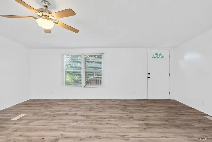 7032 Stage Road, Wreck Island, VA 24538 - #3