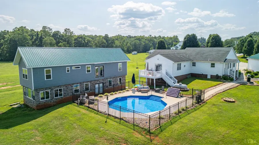 320 Farm Meadow Drive, Concord, VA 24538 - #2