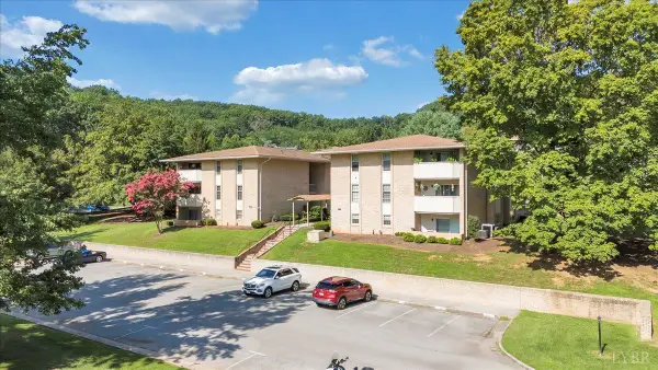 5260 Crossbow Circle #7C, Roanoke, VA 24018
