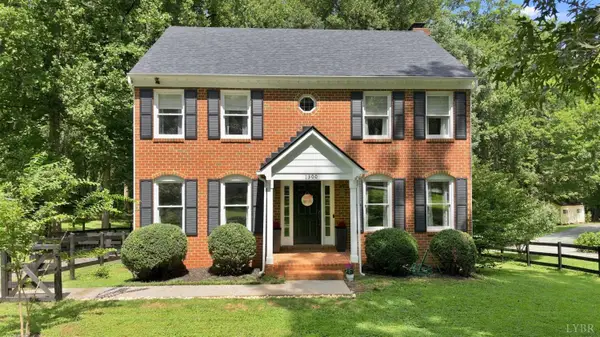 1300 Boonsboro Place, Lynchburg, VA 24503