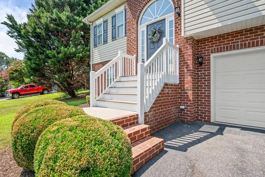1614 Silver Creek Drive, Lynchburg, VA 24503 - #2