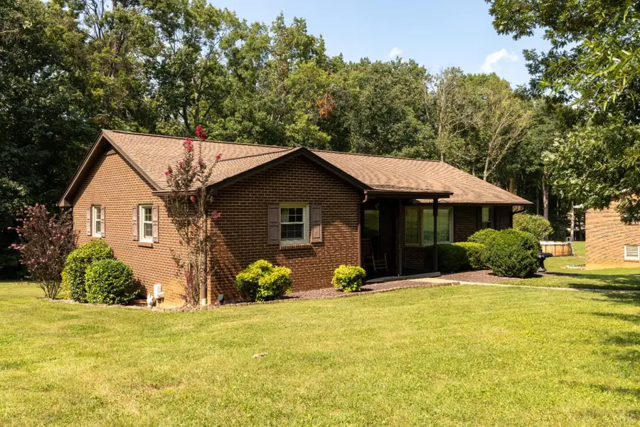733 Spring St, Hurt, VA 24563 - #3
