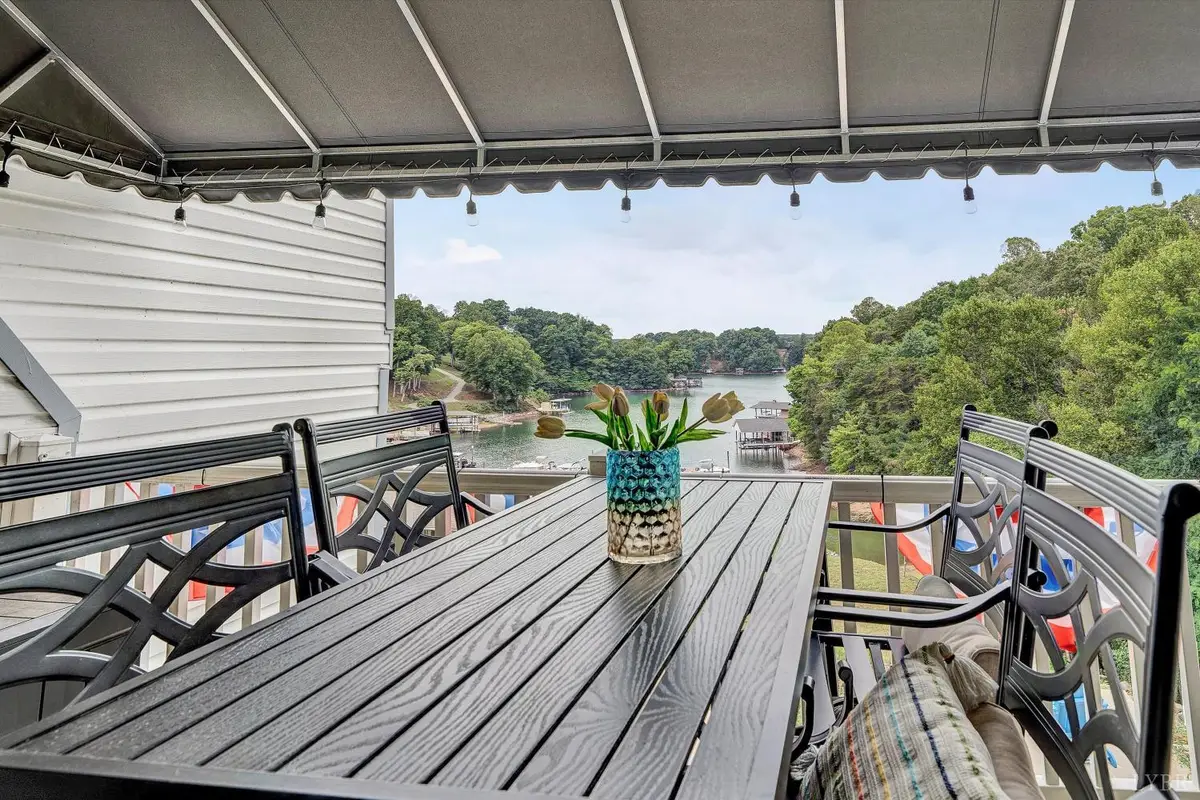 1089 Blue Water Dr #502, Moneta, VA 24121 - #1