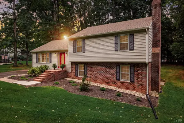 205 Pocahontas Drive, Forest, VA 24551