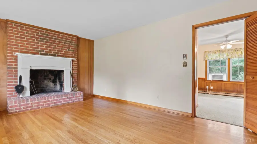 297 Mountainview Drive, Madison Heights, VA 24572 - #2