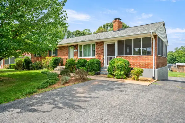 2002 Roundelay Road, Lynchburg, VA 24502