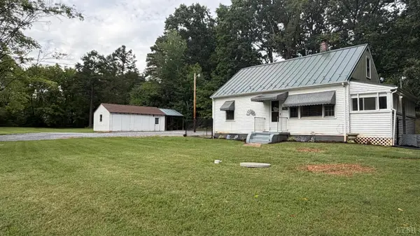 17817 Leesville Road, Evington, VA 24550