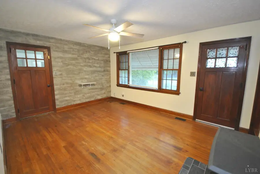 17817 Leesville Road, Evington, VA 24550 - #3