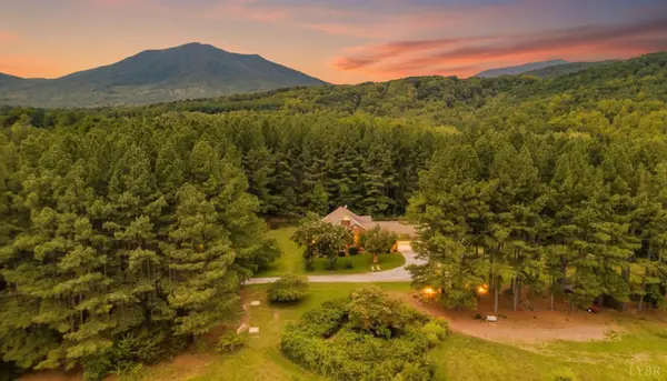 1553 Foxfire Lane, Bedford, VA 24523