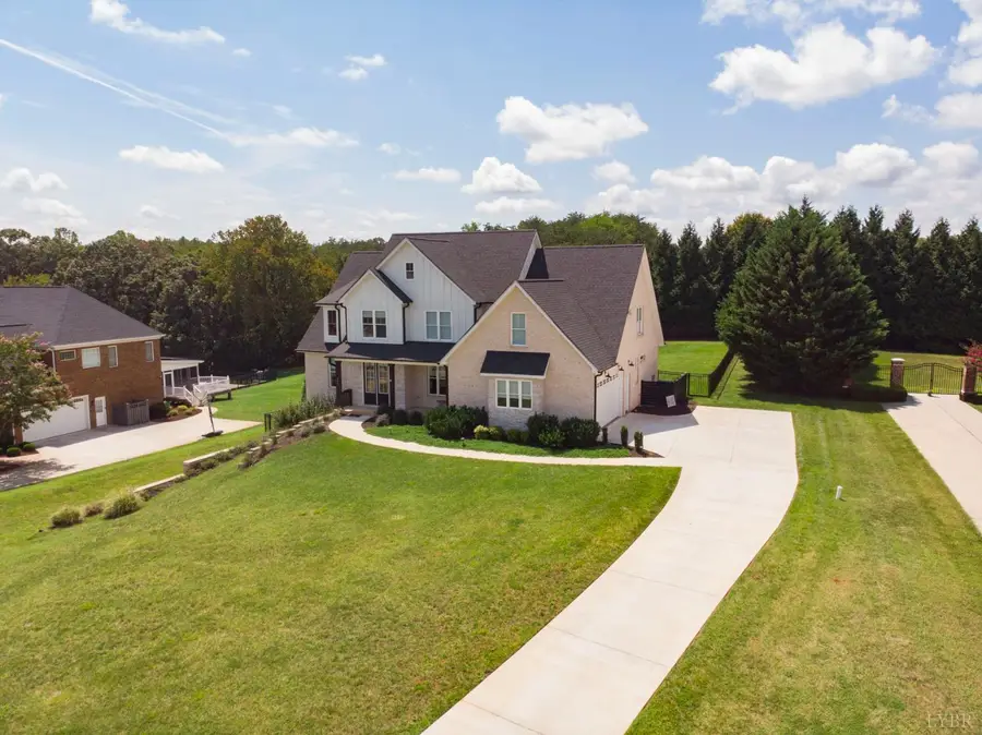 304 Two Creek Drive, Lynchburg, VA 24503 - #2