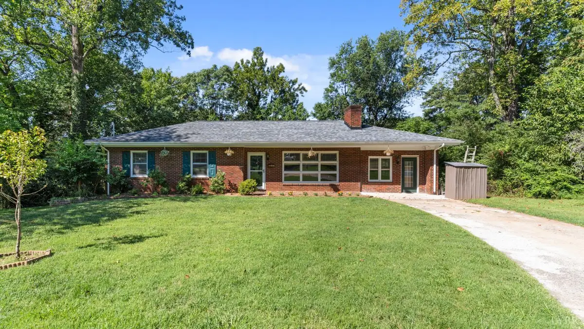 1048 Oakmont Circle, Lynchburg, VA 24502 - #1