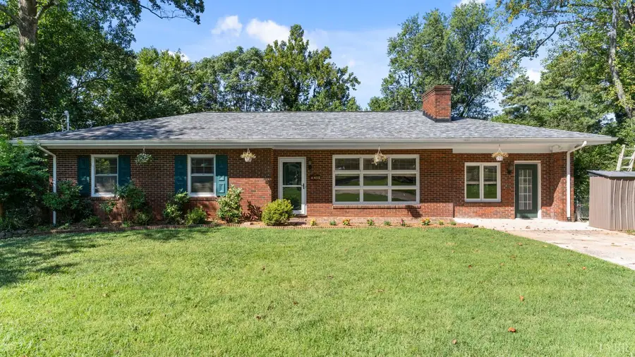 1048 Oakmont Circle, Lynchburg, VA 24502 - #2