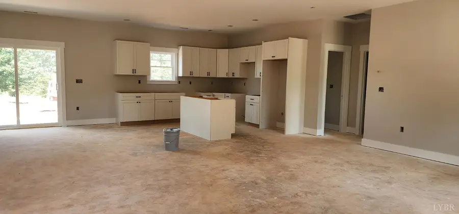 722 Prospect Rd, Hurt, VA 24563 - #2