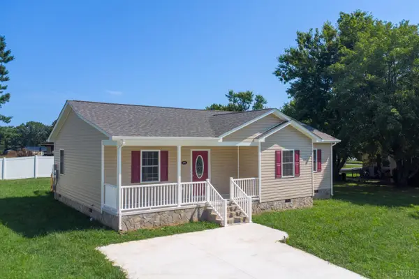 475 North Avenue, Appomattox, VA 24522