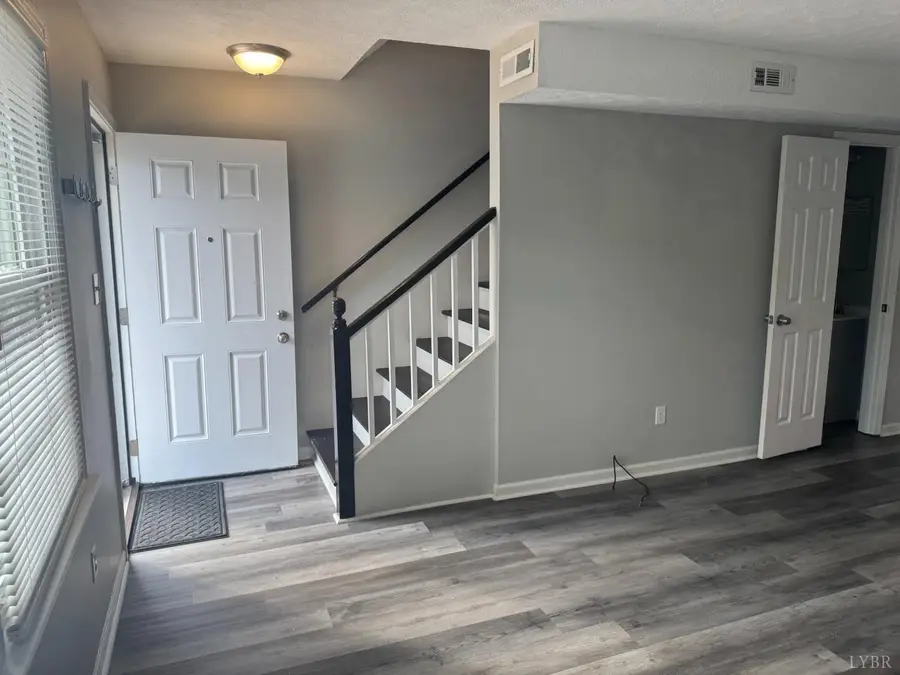 3501 Fort Avenue #5, Lynchburg, VA 24501 - #3